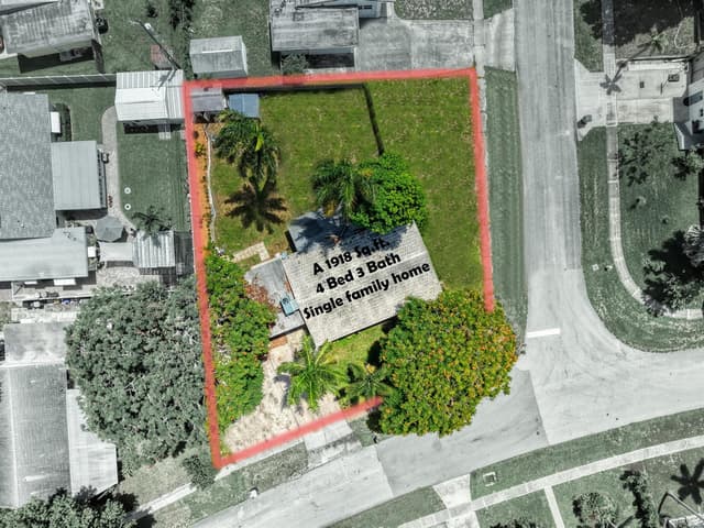 1510 CREST Drive, Lake Worth FL 33461 - Lake Worth, FL - Photo 2