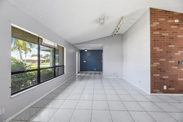 13581 Columbine Avenue, Wellington FL 33414 - Wellington, FL - Photo 7