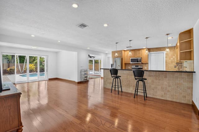 1170 SW 21ST Street, Boca Raton FL 33486 - Boca Raton, FL - Photo 5