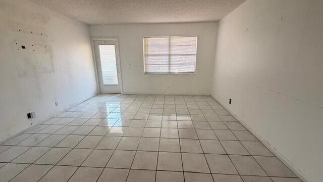 22 Abbey Lane # 104, Delray Beach FL 33446 - Delray Beach, FL - Photo 2