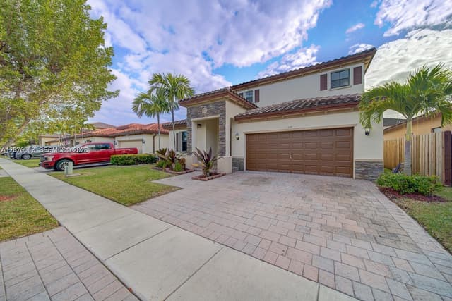 139 NE 26th Ave, Homestead FL 33033 - Homestead, FL - Photo 2