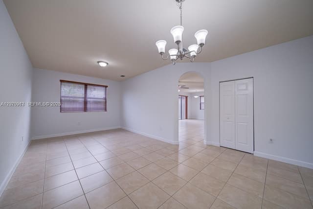 139 NE 26th Ave, Homestead FL 33033 - Homestead, FL - Photo 4