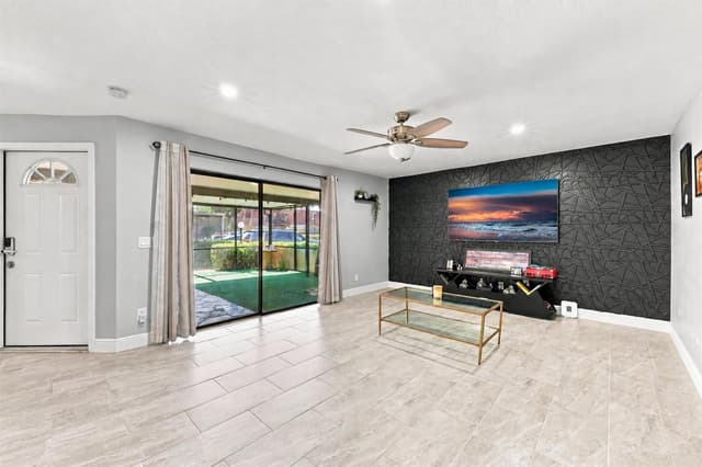 4165 Turnberry Circle # 24, Lake Worth FL 33467 - Lake Worth, FL - Photo 4