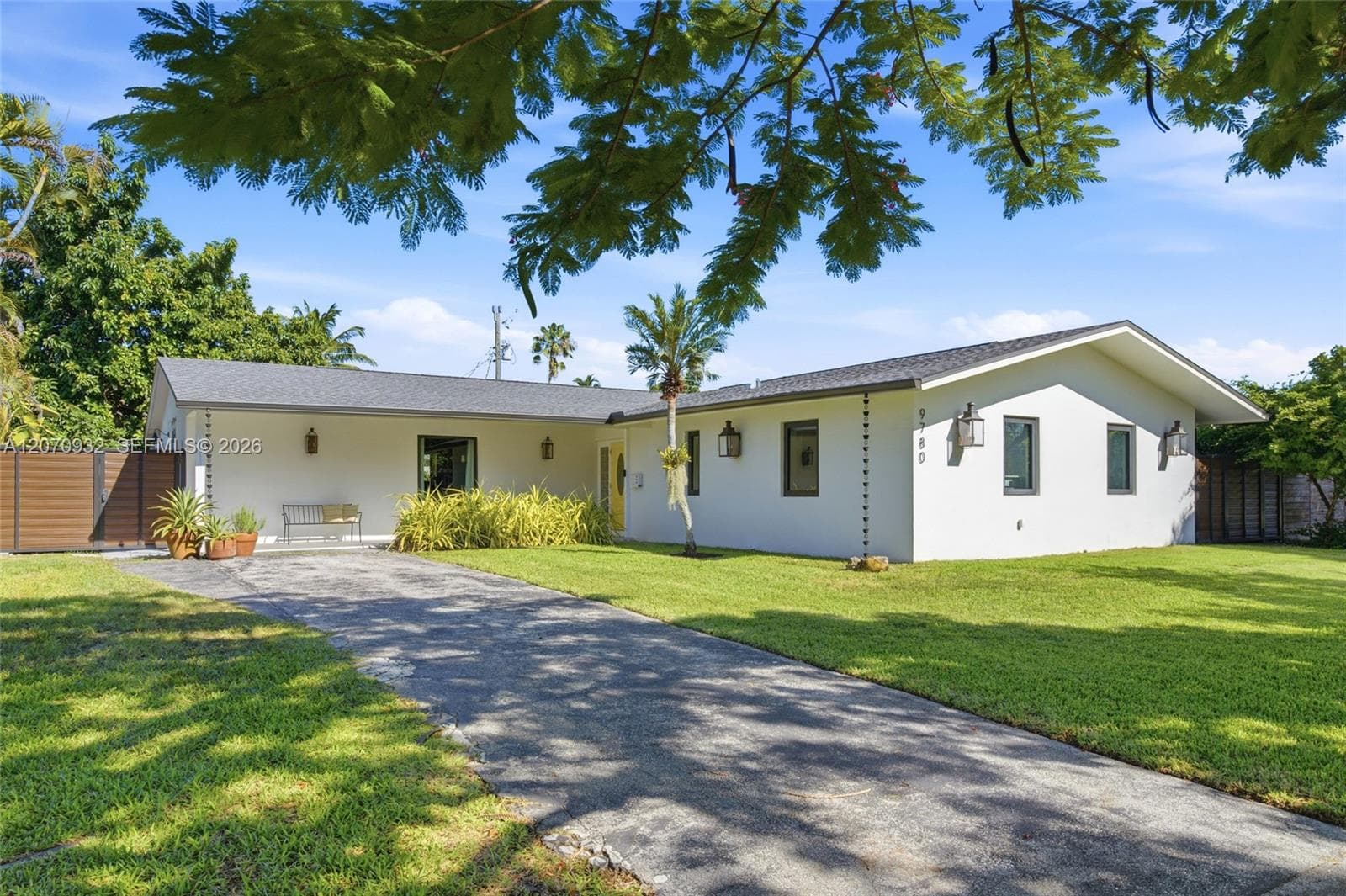 9780 Bel Aire Dr, Cutler Bay FL 33157 - Cutler Bay, FL - Photo 1