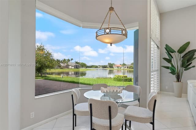 2733 Meadowood Dr, Weston FL 33332 - Weston, FL - Photo 7