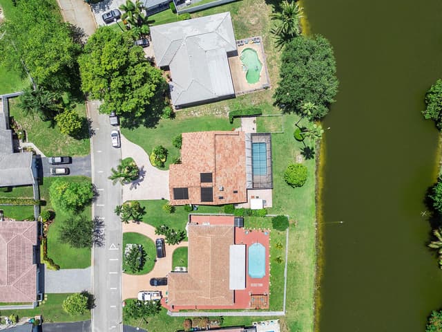 8719 NW 1ST Street, Coral Springs FL 33071 - Coral Springs, FL - Photo 4