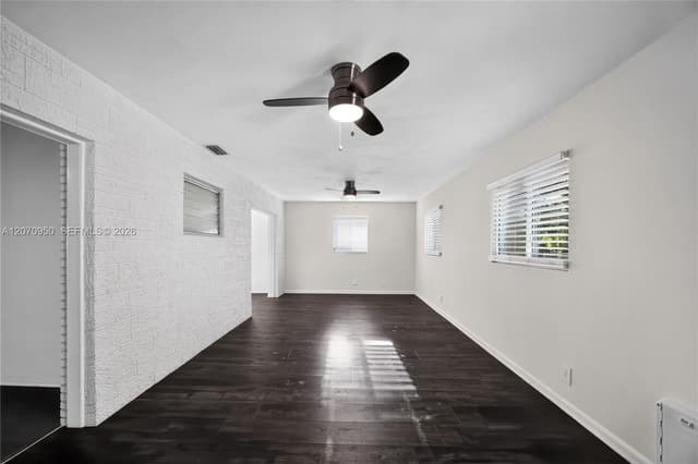 4300 Harrison St, Hollywood FL 33021 - Hollywood, FL - Photo 7