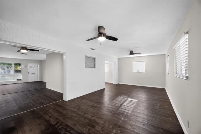 4300 Harrison St, Hollywood FL 33021 - Hollywood, FL - Photo 5