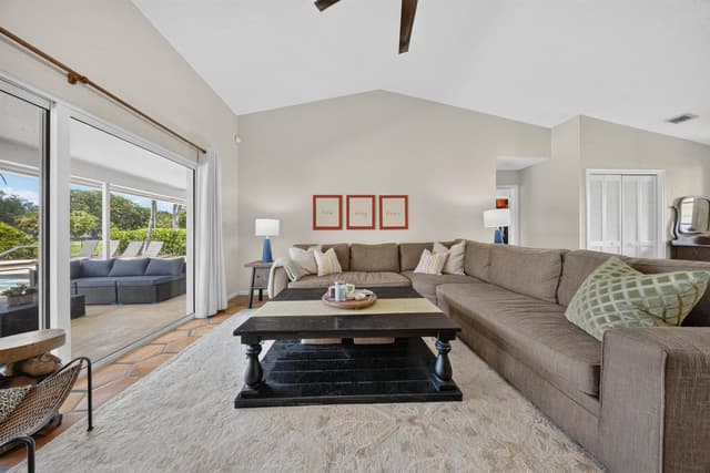 13708 Folkestone Circle, Wellington FL 33414 - Wellington, FL - Photo 7