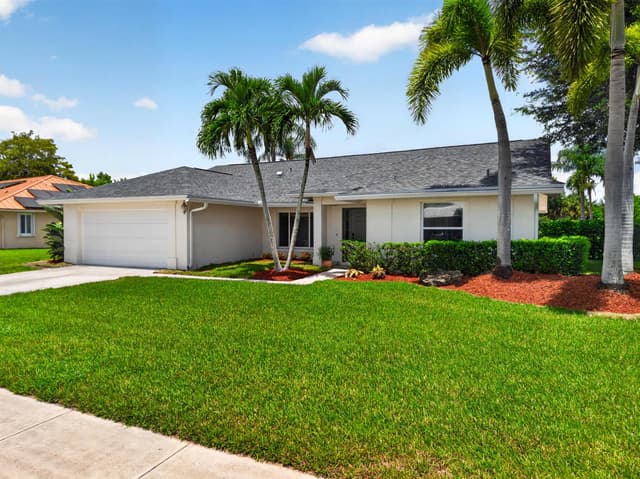 13708 Folkestone Circle, Wellington FL 33414 - Wellington, FL - Photo 4