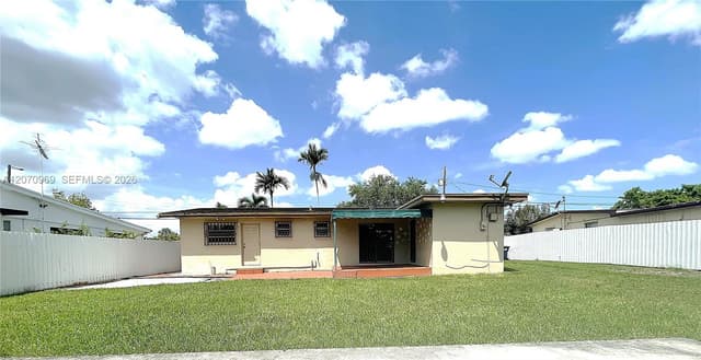 5715 SW 112th Ct, Miami FL 33173 - Miami, FL - Photo 2