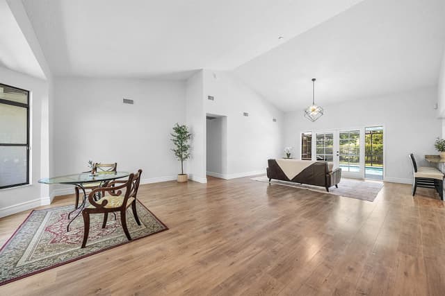 1506 Wiltshire Village Drive, Wellington FL 33414 - Wellington, FL - Photo 4