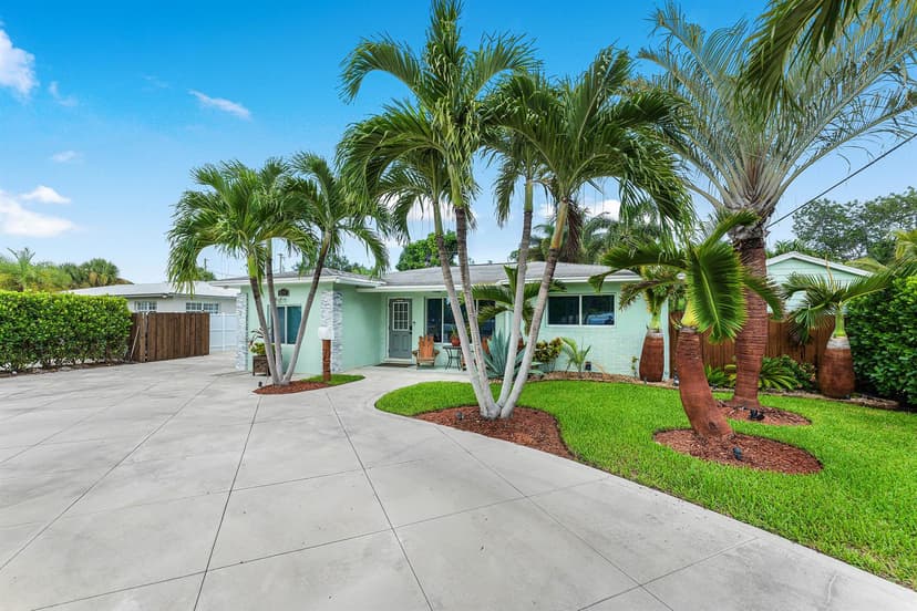 819 6TH Street, Lake Park FL 33403