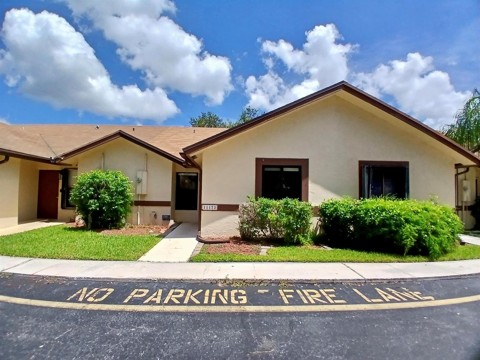 11173 NW 38TH Place, Sunrise FL 33351 - Sunrise, FL - Photo 1