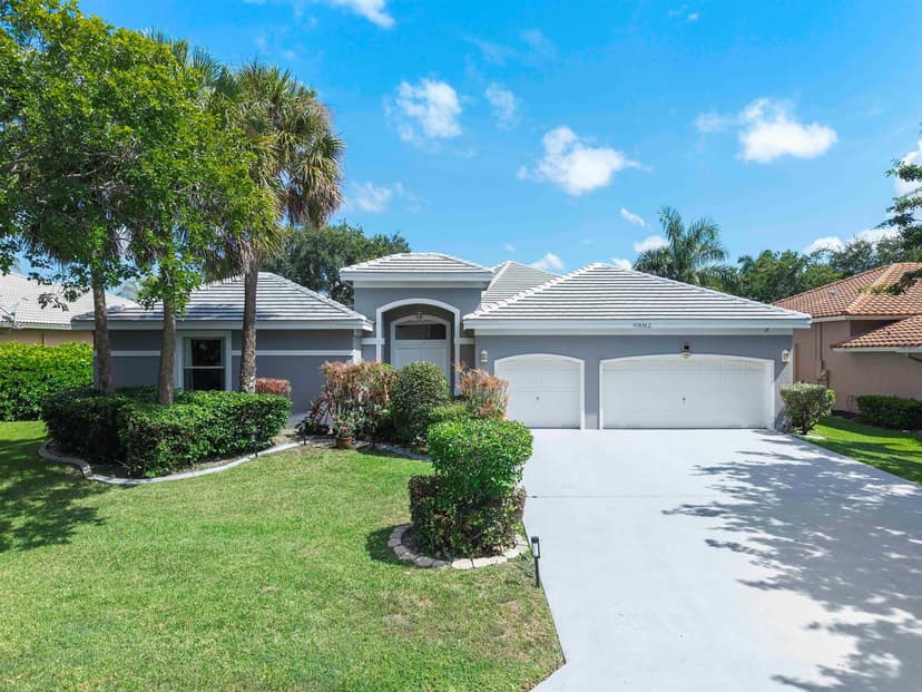 4862 Kensington Circle, Coral Springs FL 33076
