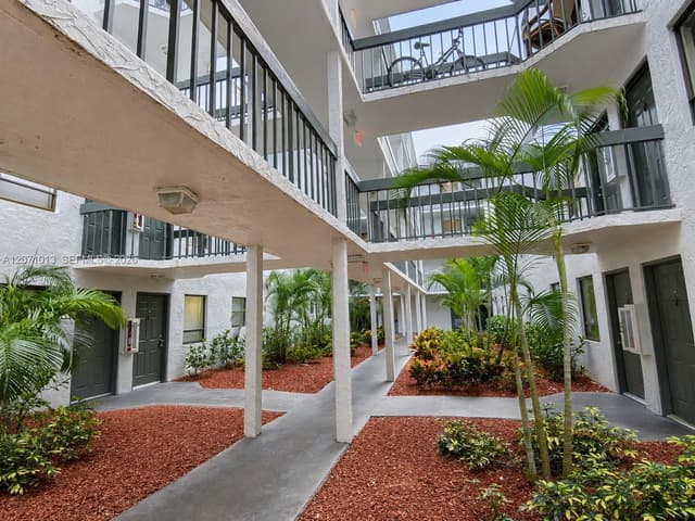 1820 N Congress Ave # 305, West Palm Beach FL 33401 - West Palm Beach, FL - Photo 3