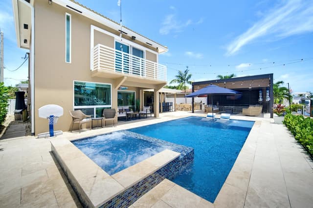 2360 SE 13TH Court, Pompano Beach FL 33062 - Pompano Beach, FL - Photo 3