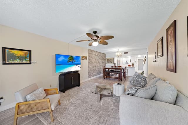 3241 Holiday Springs Blvd # 106, Margate FL 33063 - Margate, FL - Photo 4