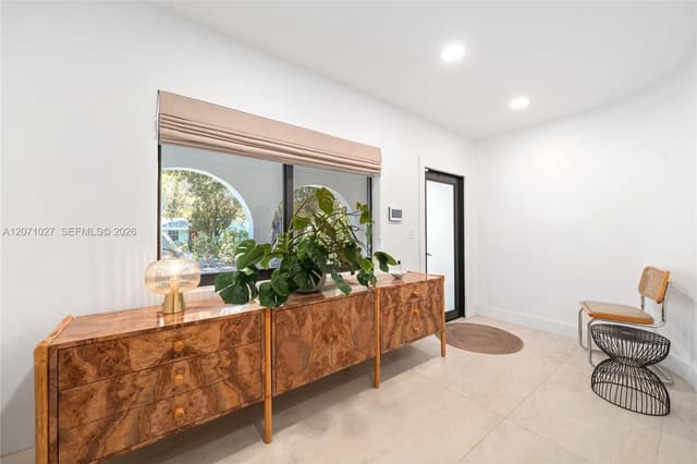 638 NE 141st St, North Miami FL 33161 - North Miami, FL - Photo 2