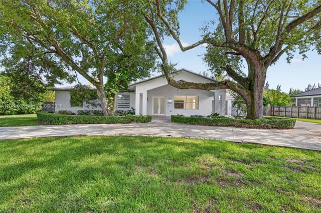 10890 SW 95th St, Miami FL 33176 - Miami, FL - Photo 4