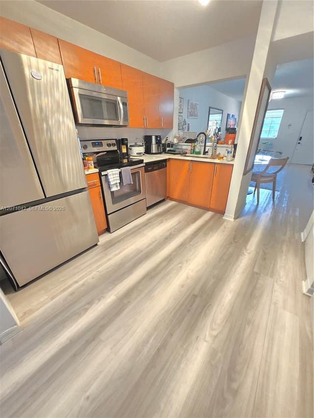 7205 NW 173rd Dr # 6, Hialeah FL 33015 - Hialeah, FL - Photo 5