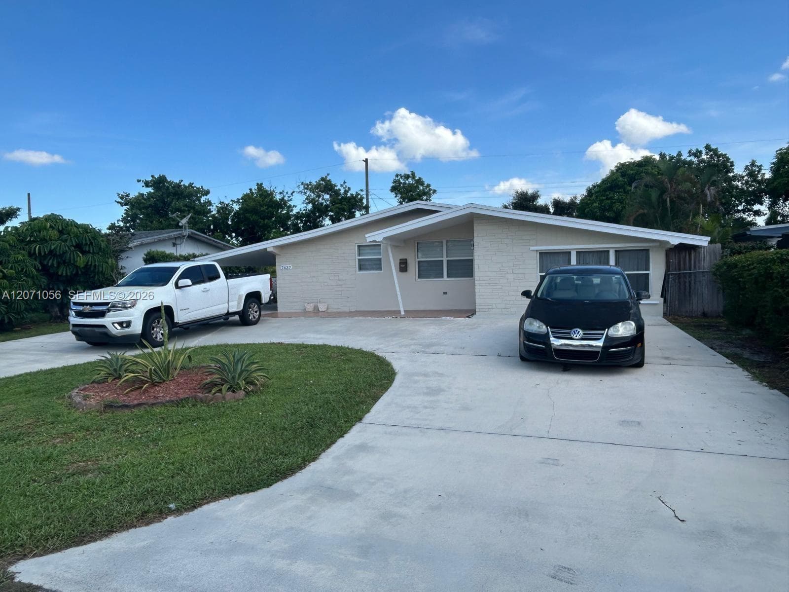 7637 Ramona St, Miramar FL 33023 - Miramar, FL - Photo 1