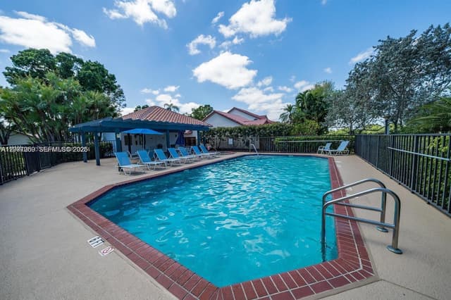 21722 Cromwell Cir, Boca Raton FL 33486 - Boca Raton, FL - Photo 3