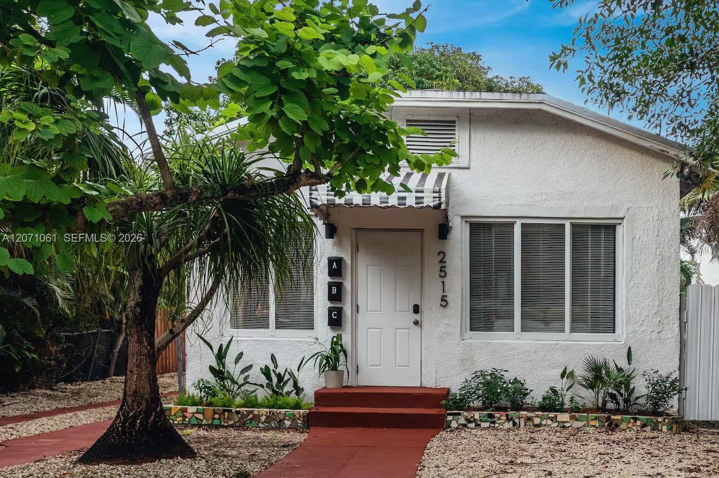 2515 NE 182nd St, North Miami Beach FL 33160 - North Miami Beach, FL - Photo 1