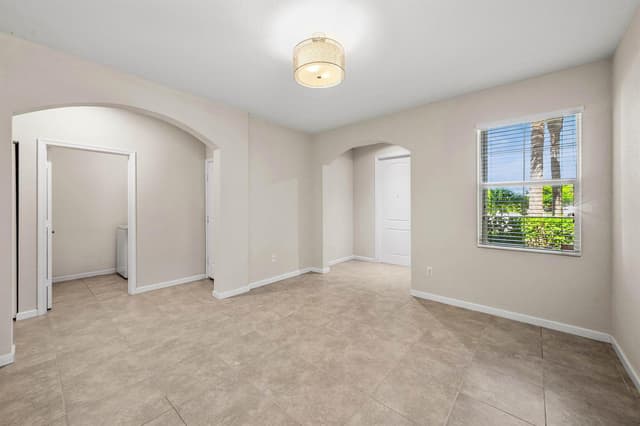 5613 Caranday Palm Drive, FL 33463 - Photo 7