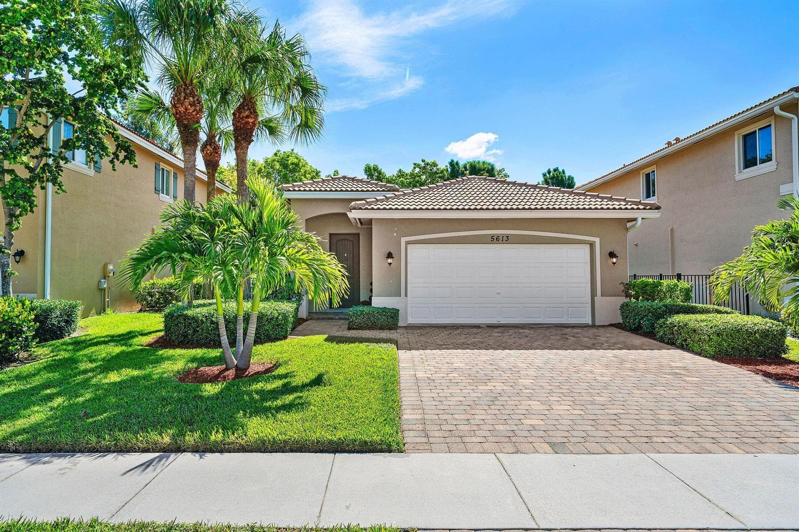 5613 Caranday Palm Drive, FL 33463 - Photo 1