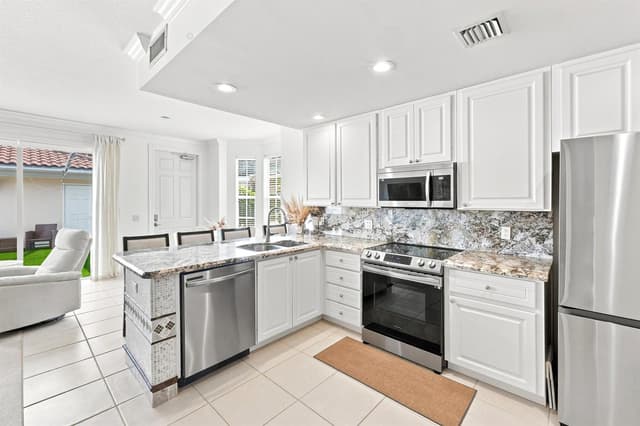 1861 Frederick Small Road, Jupiter FL 33458 - Jupiter, FL - Photo 6