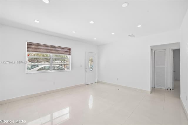 1442 NW 113th Ter, Miami FL 33167 - Miami, FL - Photo 3