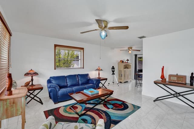 4900 NW 27 Terrace, Tamarac FL 33309 - Tamarac, FL - Photo 2
