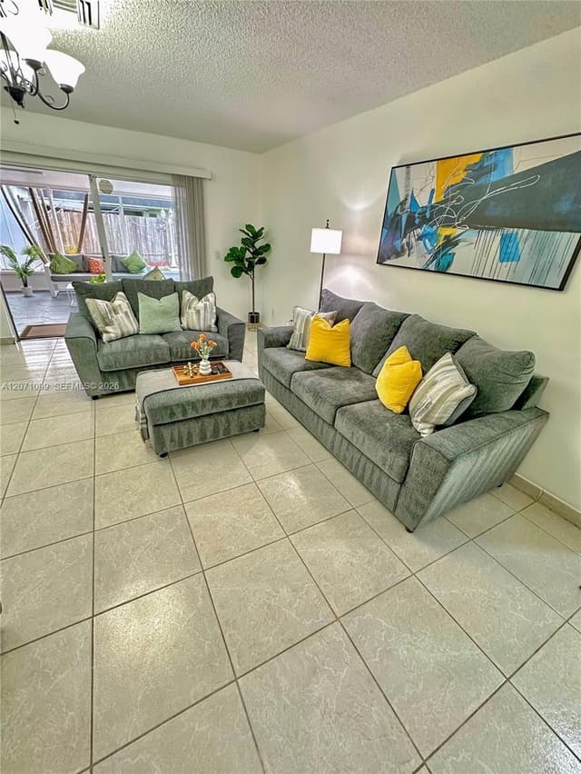 1063 Concert Way, Royal Palm Beach FL 33411 - Royal Palm Beach, FL - Photo 3