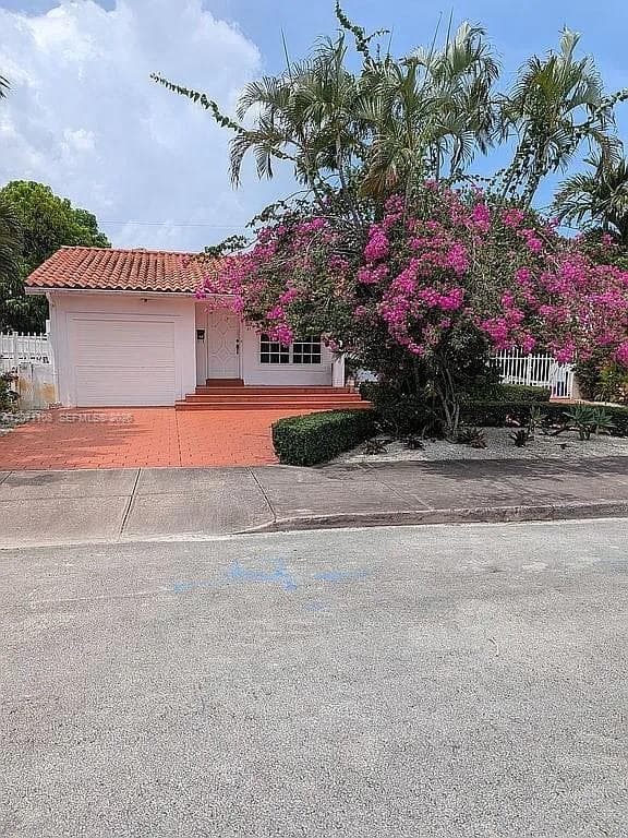 41 Campina Ct, Coral Gables FL 33134 - Coral Gables, FL - Photo 1