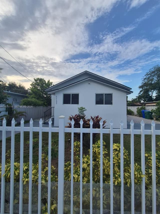 1137 NW 55th St, Miami FL 33127 - Miami, FL - Photo 3
