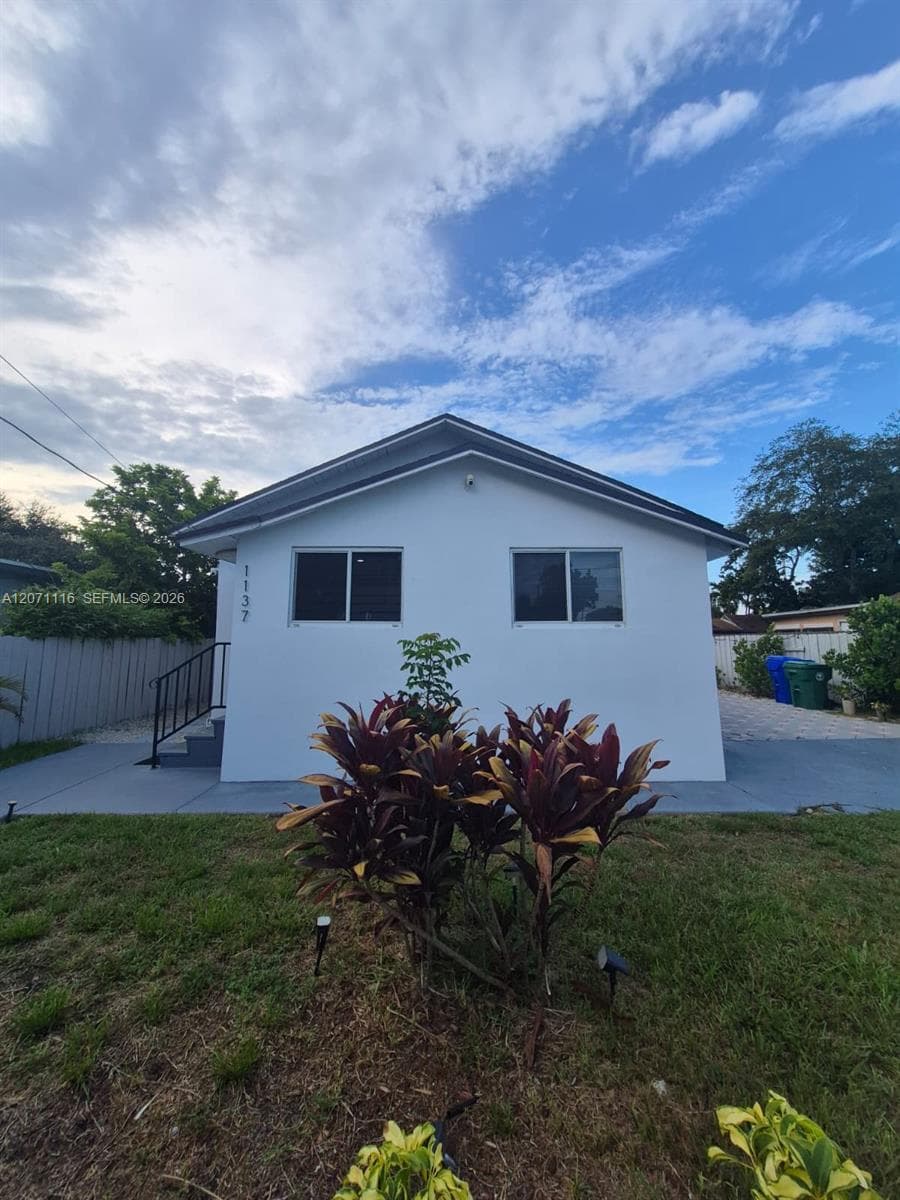 1137 NW 55th St, Miami FL 33127 - Miami, FL - Photo 1