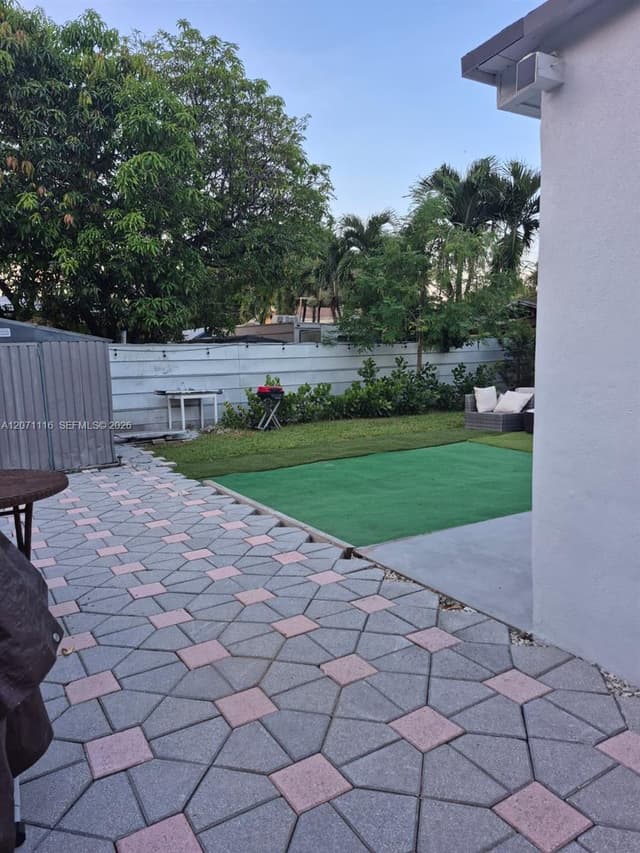 1137 NW 55th St, Miami FL 33127 - Miami, FL - Photo 5