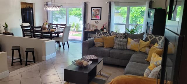 8311 NW 53RD Court, Lauderhill FL 33351 - Lauderhill, FL - Photo 3
