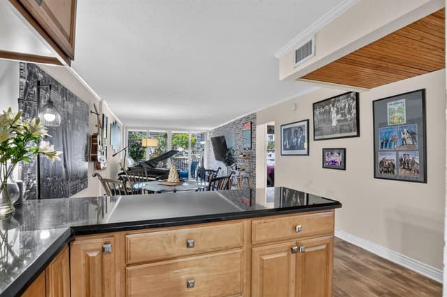 3 Royal Palm Way # 102, Boca Raton FL 33432 - Boca Raton, FL - Photo 7