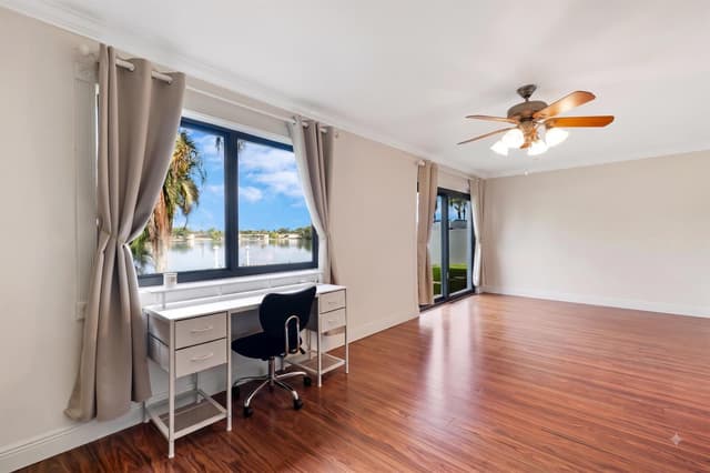 510 NW 93rd Terrace, Pembroke Pines FL 33024 - Pembroke Pines, FL - Photo 7