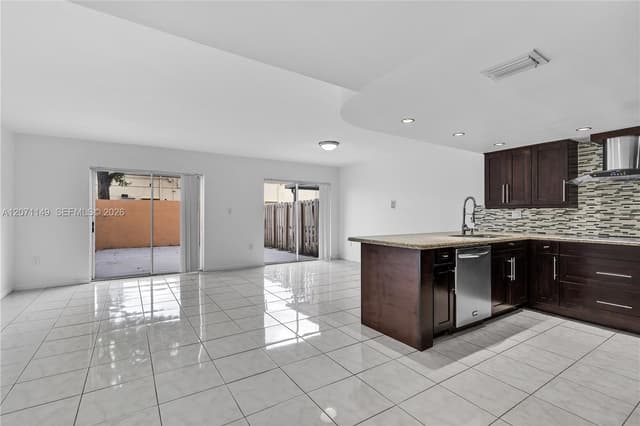 13763 SW 160th St, Miami FL 33177 - Miami, FL - Photo 6