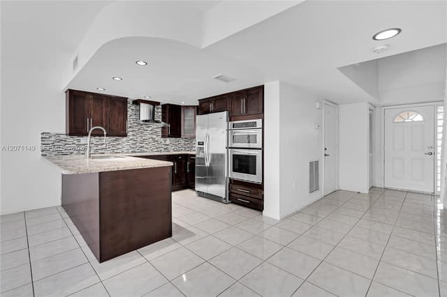 13763 SW 160th St, Miami FL 33177 - Miami, FL - Photo 4