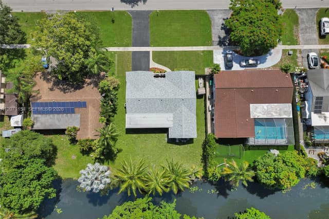 5321 SW 90th Ave, Cooper City FL 33328 - Cooper City, FL - Photo 2