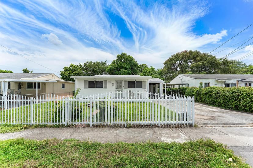 2030 NW 43rd Street, Miami FL 33142