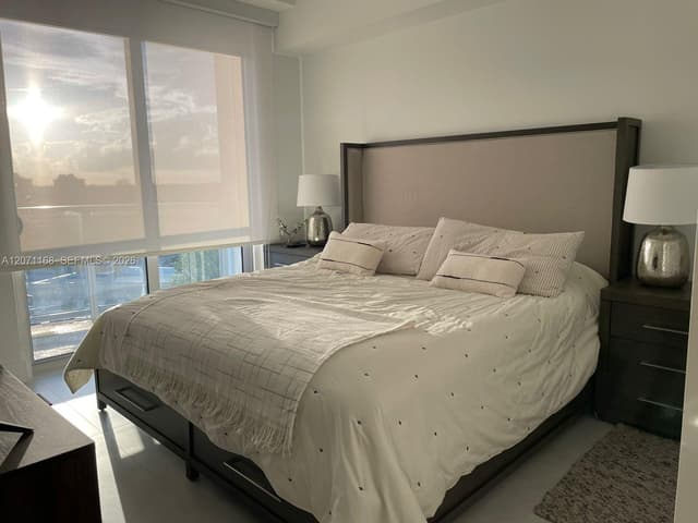 13800 Highland Dr, North Miami Beach FL 33181 - North Miami Beach, FL - Photo 2