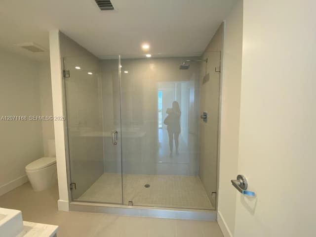 13800 Highland Dr, North Miami Beach FL 33181 - North Miami Beach, FL - Photo 7