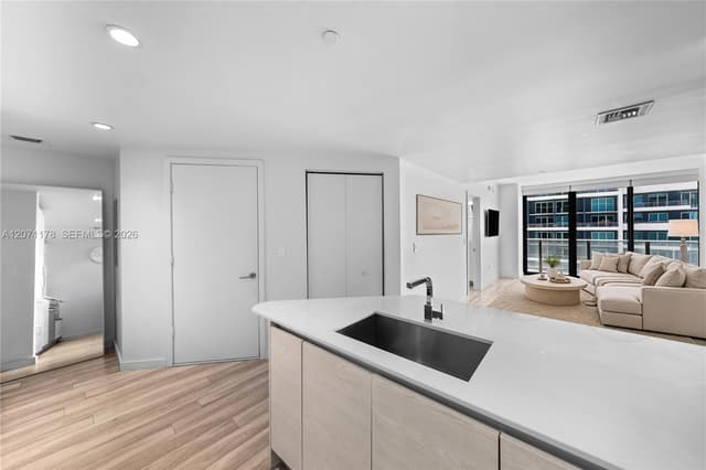 1300 S Miami Ave # 3709, Miami FL 33130 - Miami, FL - Photo 5