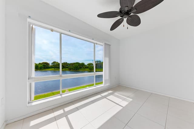 5842 CRYSTAL SHORES Drive # 205, Boynton Beach FL 33437 - Boynton Beach, FL - Photo 7