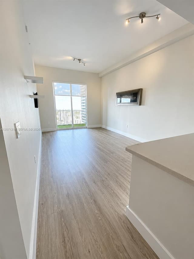 1250 S Miami Ave # 2413, Miami FL 33130 - Miami, FL - Photo 6